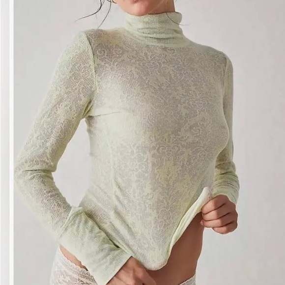 FREE PEOPLE Intimately You And I Long Sleeve top - Picture 4 of 4